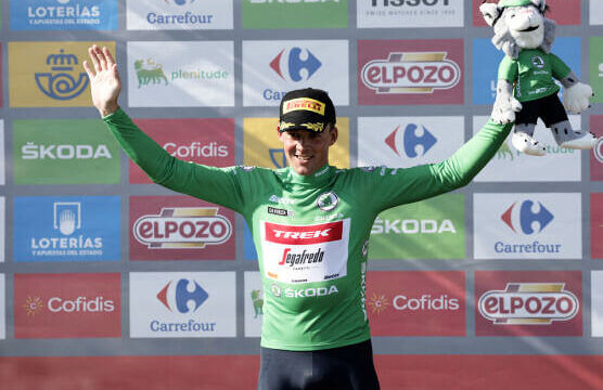 MADS PEDERSEN SE LLEVA LA ETAPA DE MONTILLA