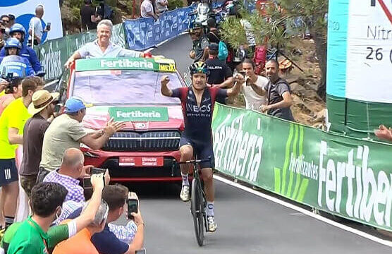 CARAPAZ GANA EN PEÑAS BLANCAS